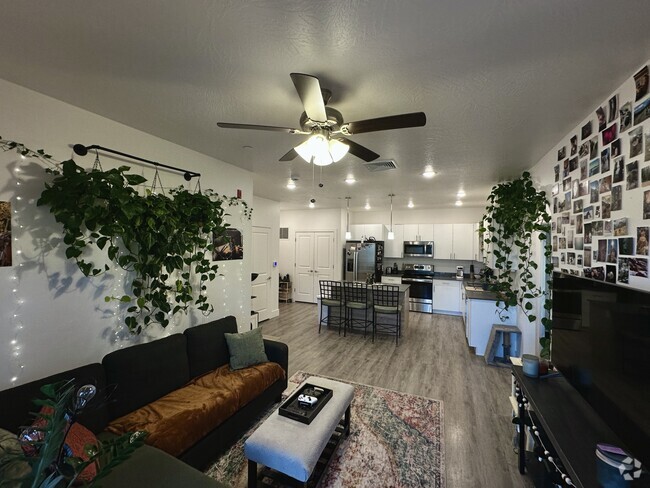 Building Photo - 2630 N 175 W