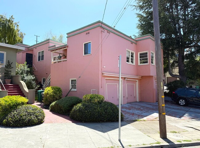 Foto del edificio - 604 Hillsborough St