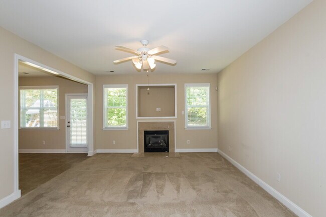 Foto del edificio - 2645 Winding River Dr