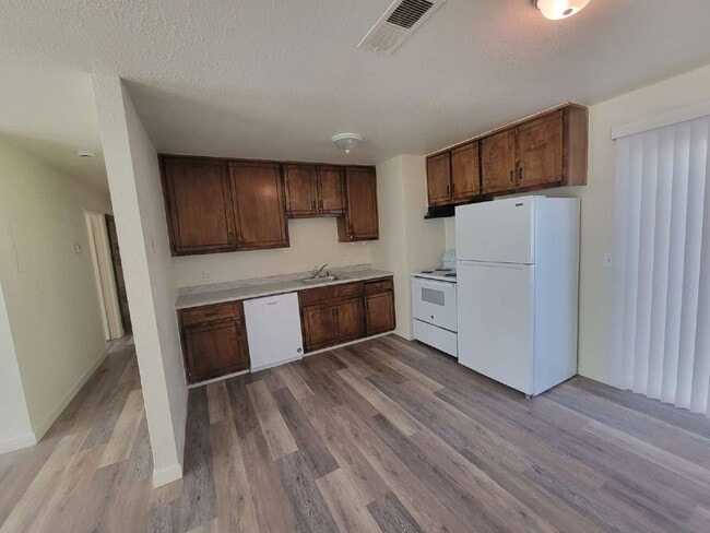 Photo - 1024 X St Apartment