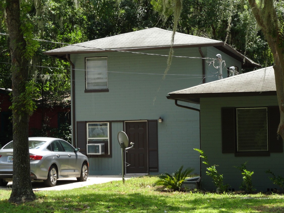 Foto del edificio - 1306 NE 2nd St