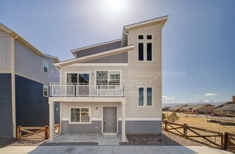 Building Photo - 5732 Thurless Ln