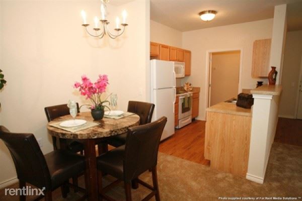 Building Photo - 1705 Frontier Valley Dr