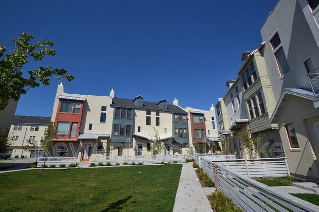 Foto del edificio - 11373 S Oakmond Rd