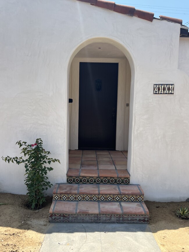 Front door - 2104 Laverna Ave