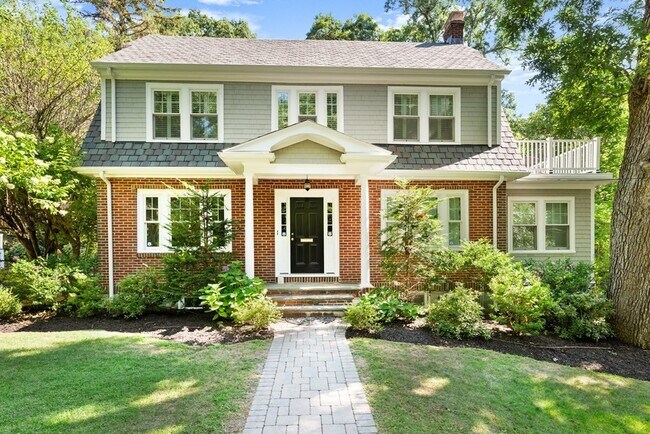Building Photo - 28 Hillside Rd