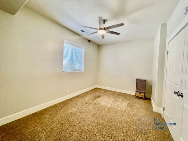 Building Photo - 2268 Pintura Dr