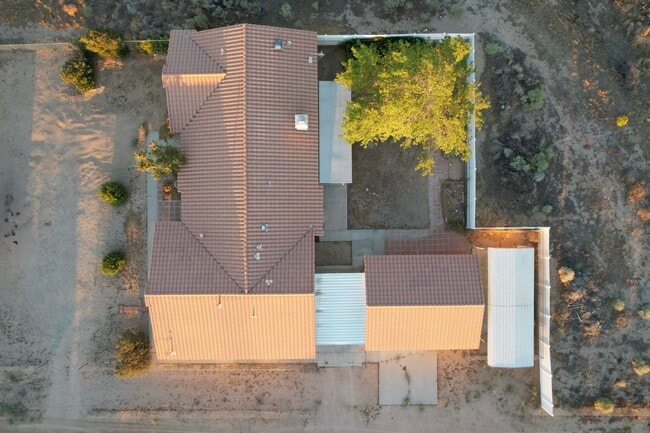 Foto del edificio - 7653 Phelan Rd