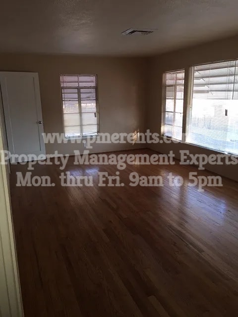 Foto del edificio - 7 E Magnolia St