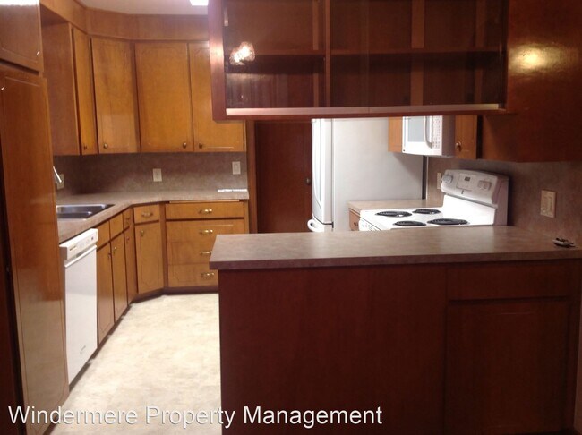 Foto del edificio - 2 br, 3 bath House - 615 SE 8th