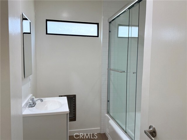 Foto del edificio - 2652 23rd St