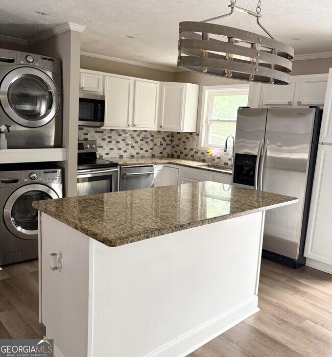 Building Photo - 3193 Abbeywood Dr