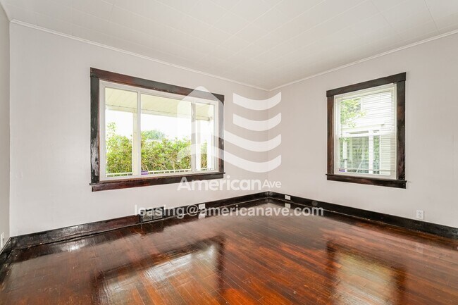 Foto del edificio - 1217 Wade St