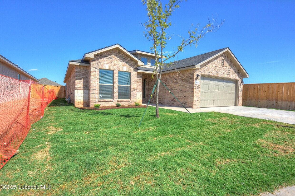 Foto principal - 10502 Abbeville Ave