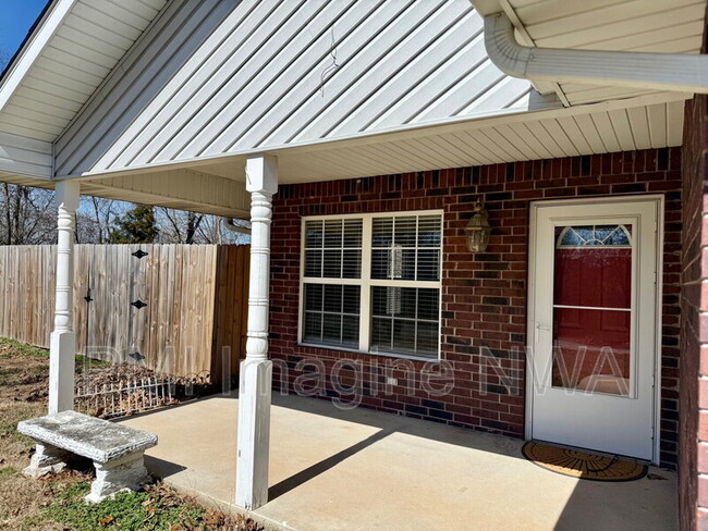 Building Photo - 1 Wilton Ln