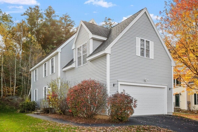 Building Photo - 131 Forest Hill Way
