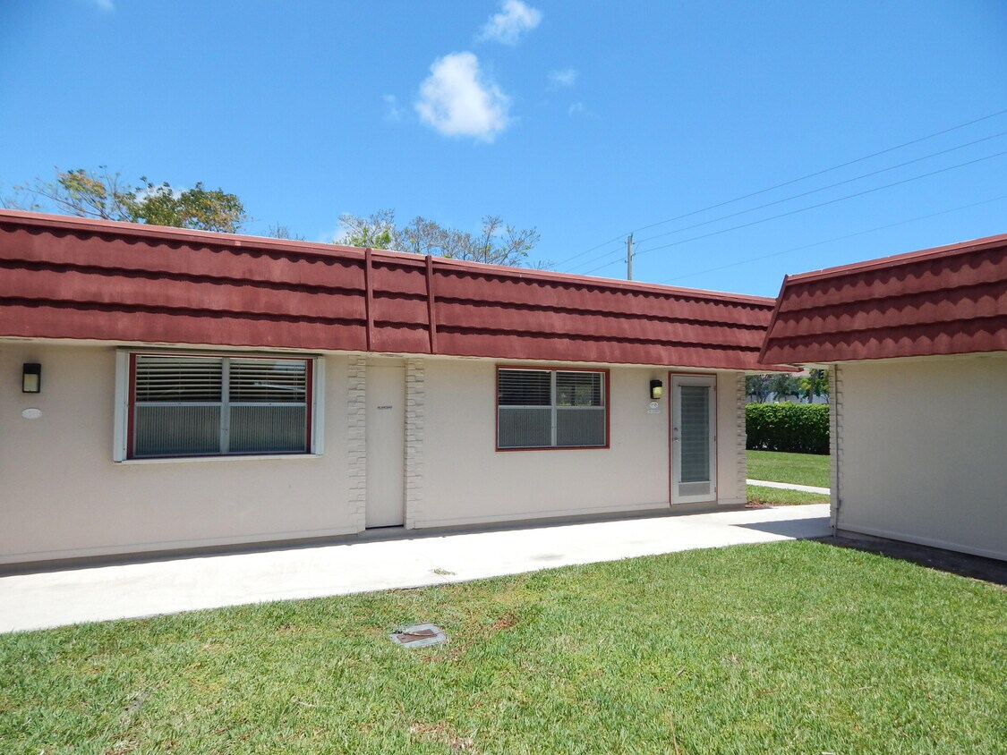 243 Seville K, Delray Beach, FL 33446 House for Rent in Delray Beach