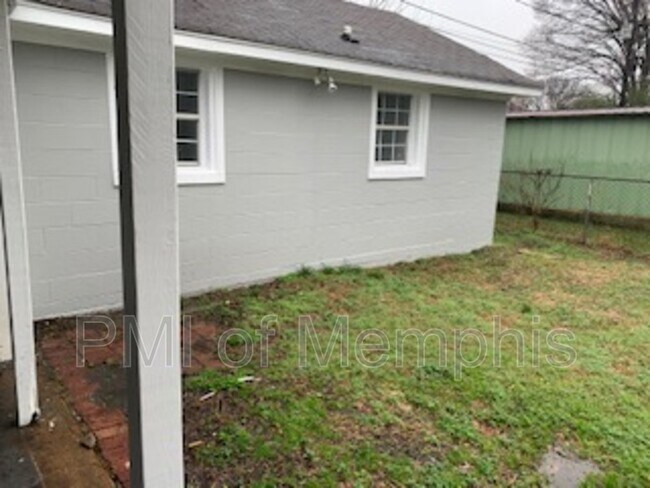 Foto del edificio - 4245 Willow Rd