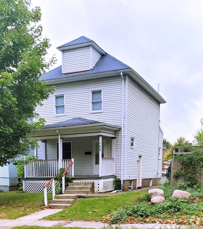 Northwood Heights Apartments for Rent with a Garage Columbus, OH 1