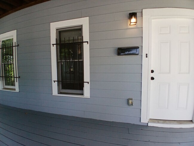 Foto del edificio - 822 Pryor St SW