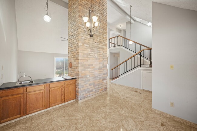 Building Photo - 13431 Klamath Falls Dr