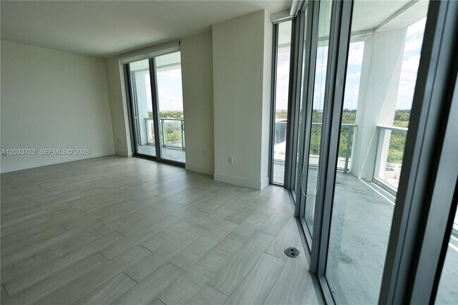 Foto del edificio - 2000 Metropica Wy