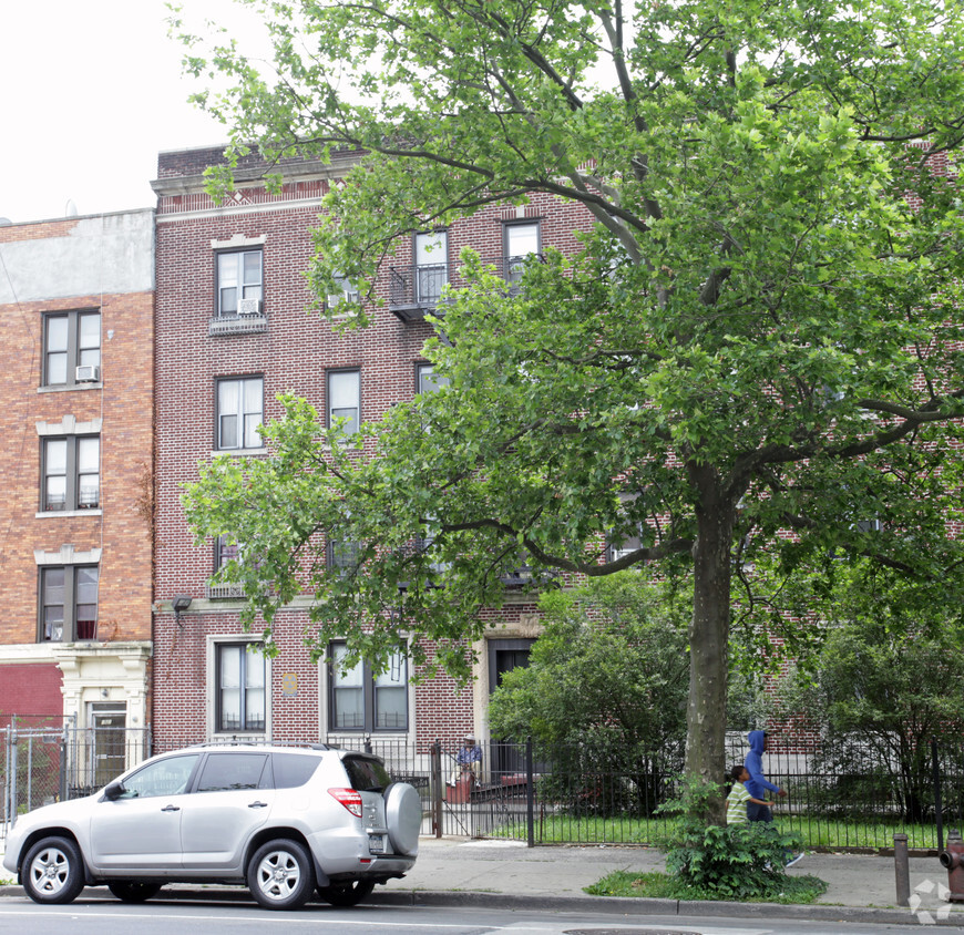 158 Linden Boulevard - 158 Linden Blvd