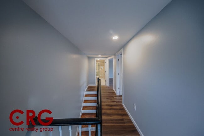 Building Photo - 81 Alder St