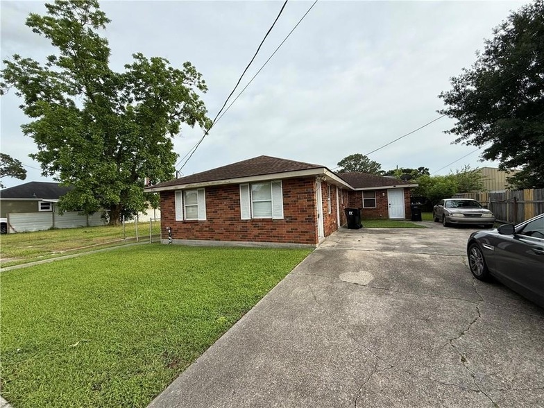 Primary Photo - 204 5th St
