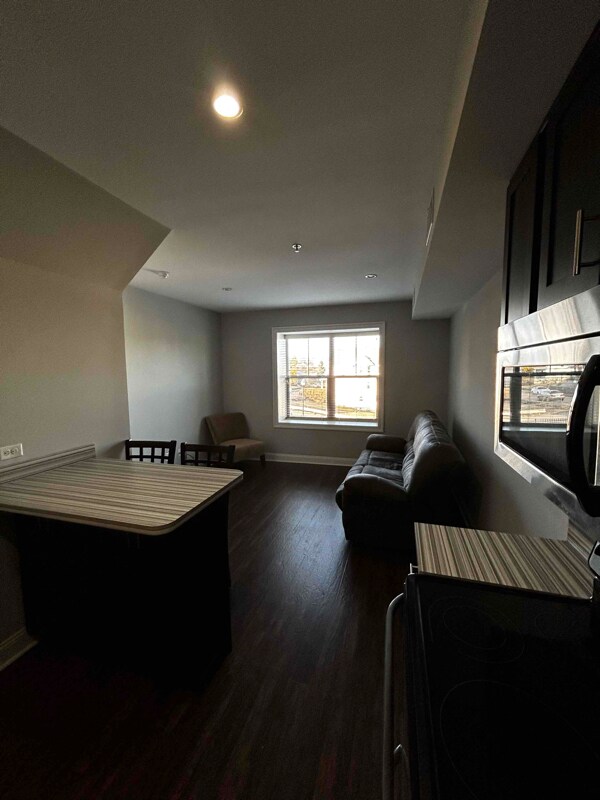 Foto del edificio - 970 Ridge Ave
