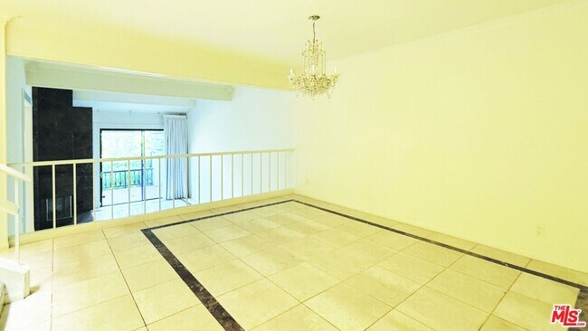 Foto del edificio - 1488 Palisades Dr