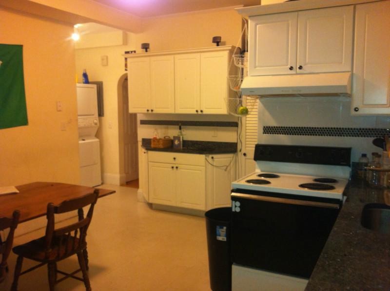 Primary Photo - 69 Ashford St