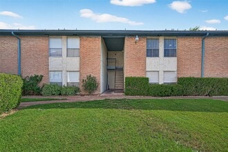 Building Photo - 8360 Jorine Dr