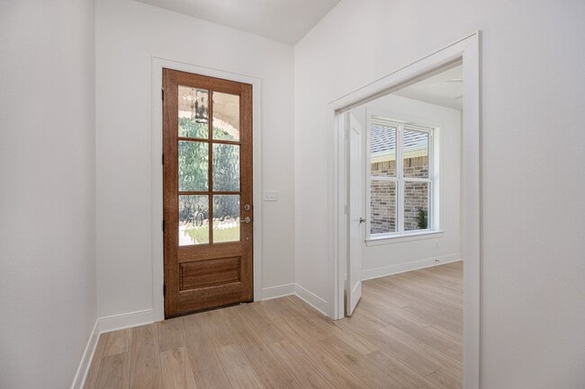 Foto del edificio - Gorgeous new construction in Flint!