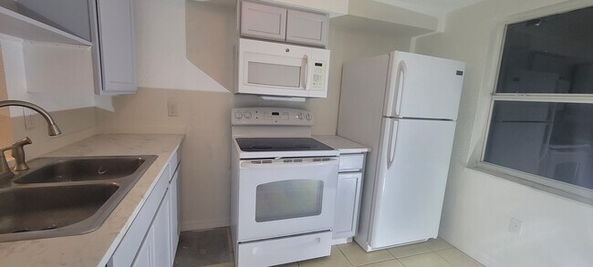 Foto del edificio - 4623 Alma St
