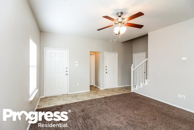 Foto del edificio - 2005 Blakehill Dr