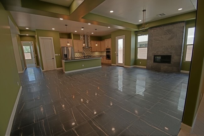 Building Photo - 4bd/3ba Spacious Home Available in the North Valley!