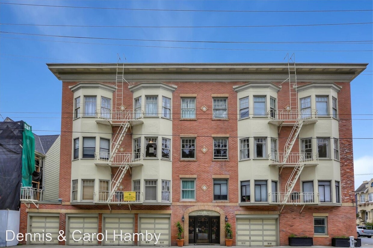 Primary Photo - 3500 Fulton St