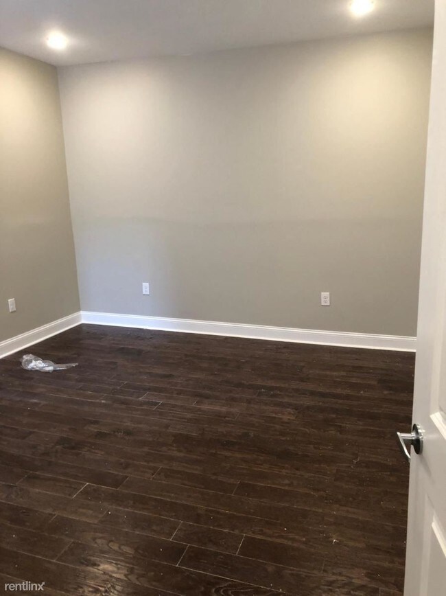 Building Photo - 1 br, 1 bath  - 158 Bergen Ave