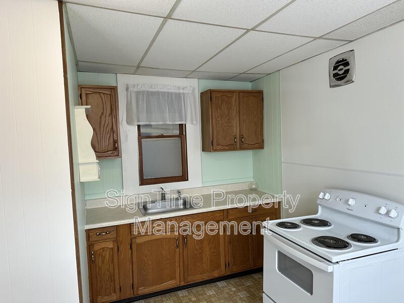 2 S Main St Unit 1B, Smithsburg, MD 21783 Condo for Rent in