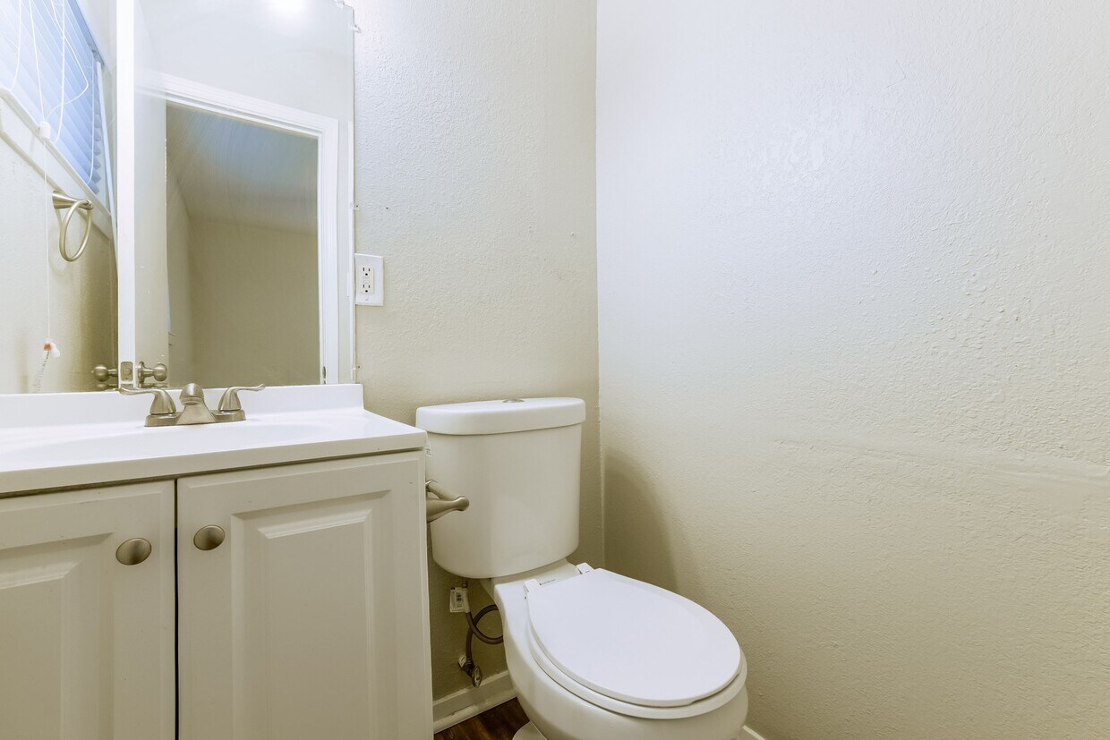Building Photo - 5721 Melanite Ave
