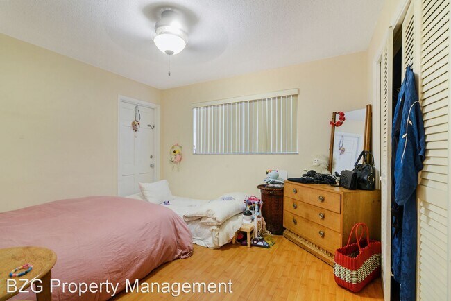Foto del edificio - 1 br, 1 bath House - 4820 NE 23rd Ave #207B