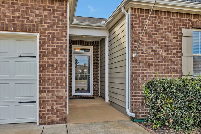 Building Photo - One story home in Westlawn Neighborhood in...