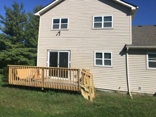 Large deck - 226 Hillcrest Ave