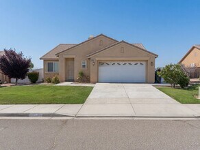 Building Photo - 13809 Brynwood St