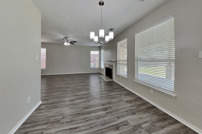 Building Photo - 17919 Scrub Oak Dr