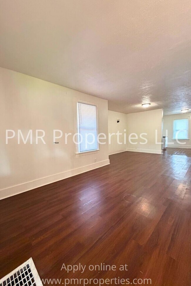 Foto del edificio - 2 Bedrooms/1 Bathroom House