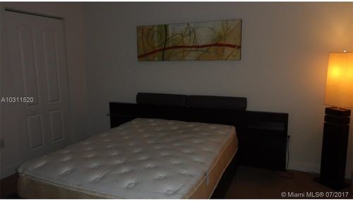 Foto del edificio - 6001 SW 70th St