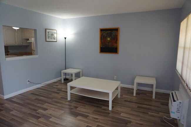Foto del edificio - 202 Andover H