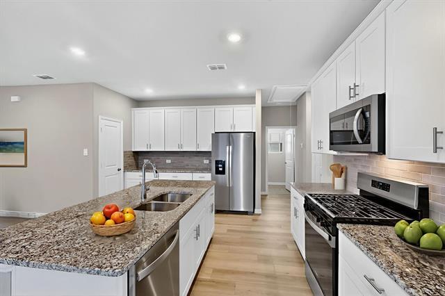 Building Photo - 705 Caraway Dr